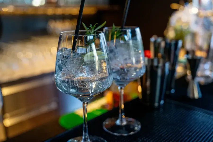 Edle Cocktail-Gläser bei Calice